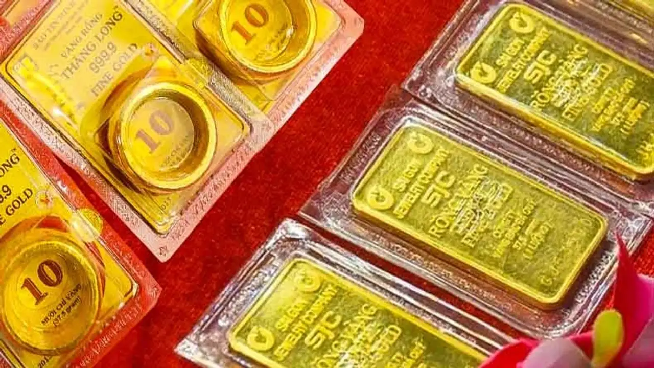 تراجع أسعار الذهب في شركة SJC بقيمة 1.4 مليون دونغ للأونصة الواحدة